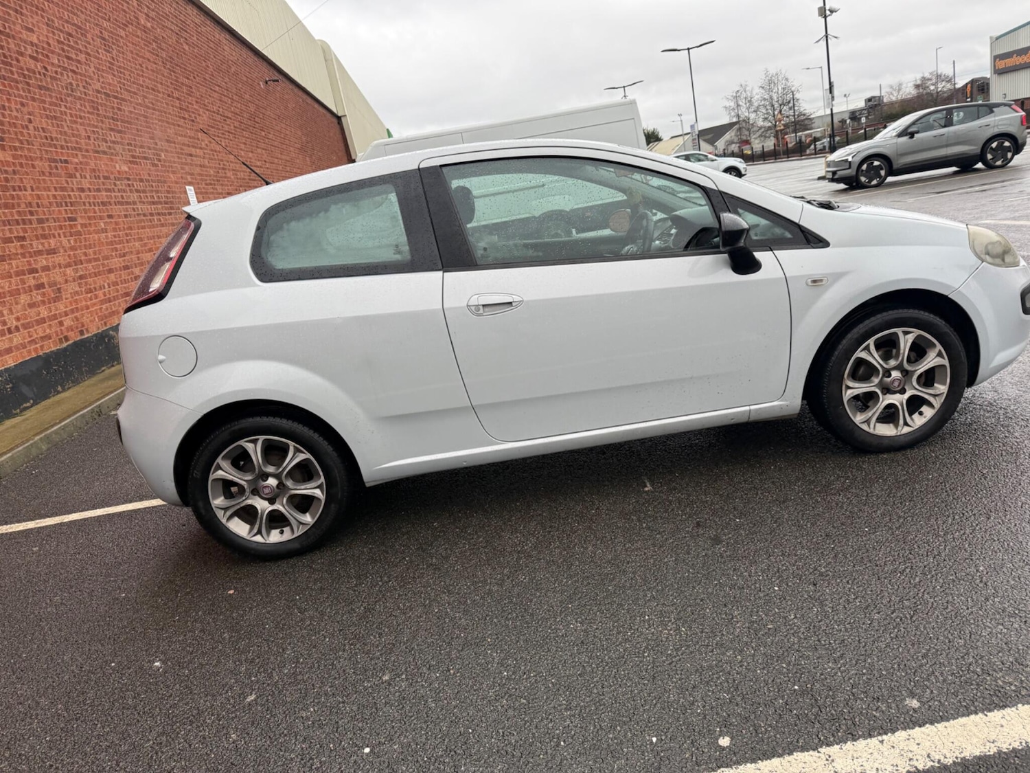 Used Fiat Punto Evo 2012 for sale - 77305442: Photo 17