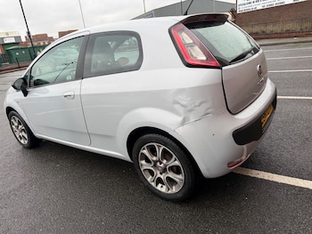 Used Fiat Punto Evo 2012 for sale - 77305442: Photo