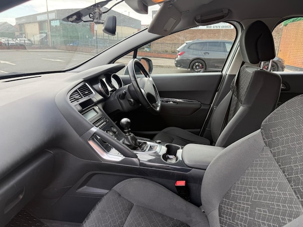 Used Peugeot 3008 2015 for sale - 76189158: Photo 17