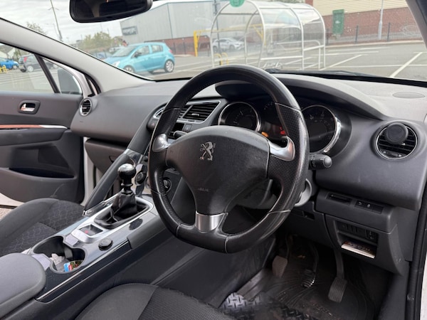 Used Peugeot 3008 2015 for sale - 76189158: Photo 22