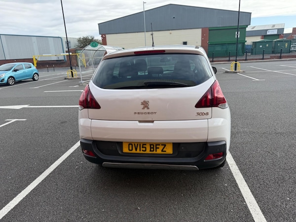 Used Peugeot 3008 2015 for sale - 76189158: Photo 6
