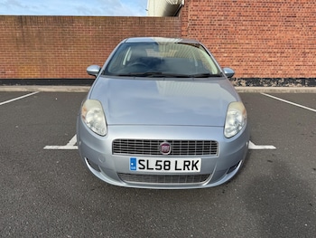 Used Fiat Grande Punto 2008 for sale - 76179401: Photo