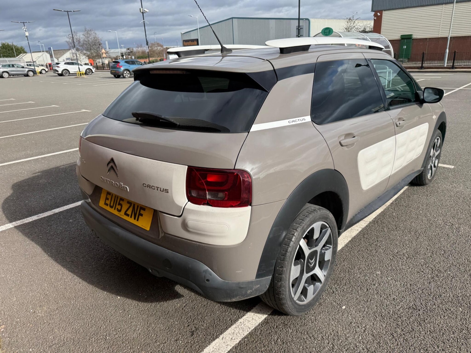 Used Citroen C4 Cactus 2015 for sale - 77647175: Photo 9