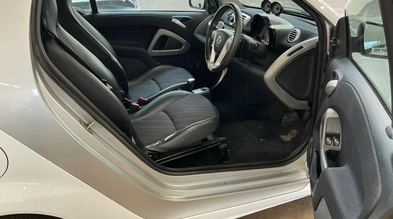 Used smart fortwo 2011 for sale - 77909261: Photo 11