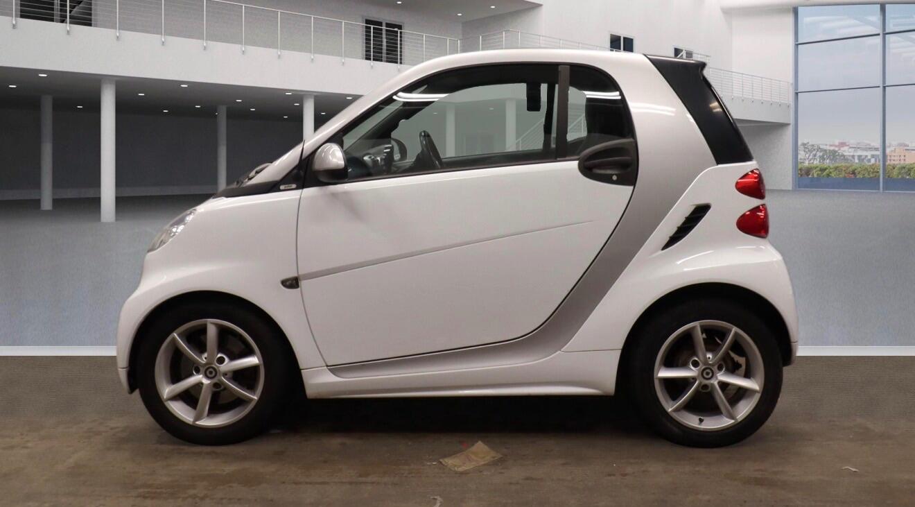 Used smart fortwo 2011 for sale - 77909261: Photo 8