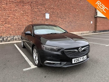 Vauxhall - Insignia