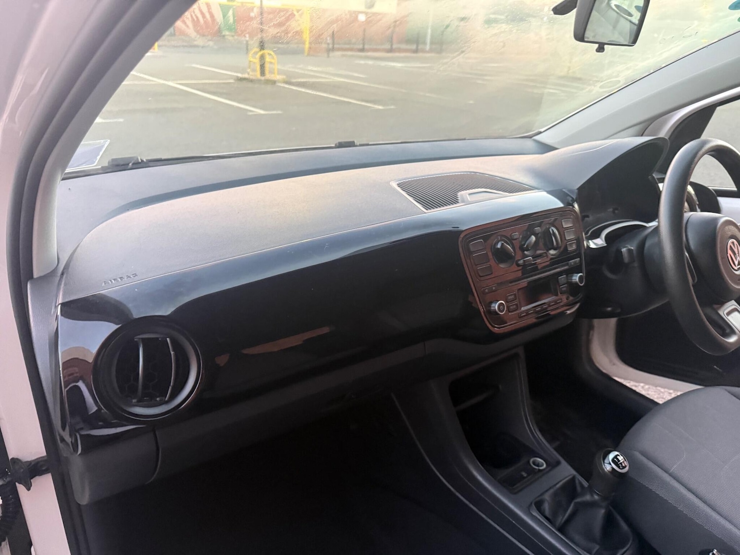 Used Volkswagen up! 2014 for sale - 76423360: Photo 15