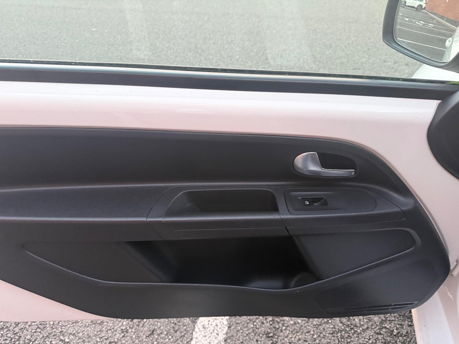 Used Volkswagen up! 2014 for sale - 76423360: Photo 23