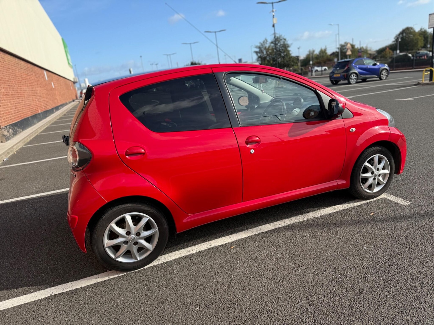 Used Toyota AYGO 2014 for sale - 76179371: Photo 11