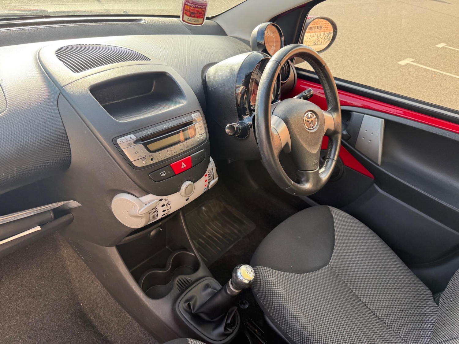 Used Toyota AYGO 2014 for sale - 76179371: Photo 14