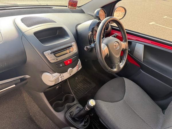 Used Toyota AYGO 2014 for sale - 76179371: Photo 14