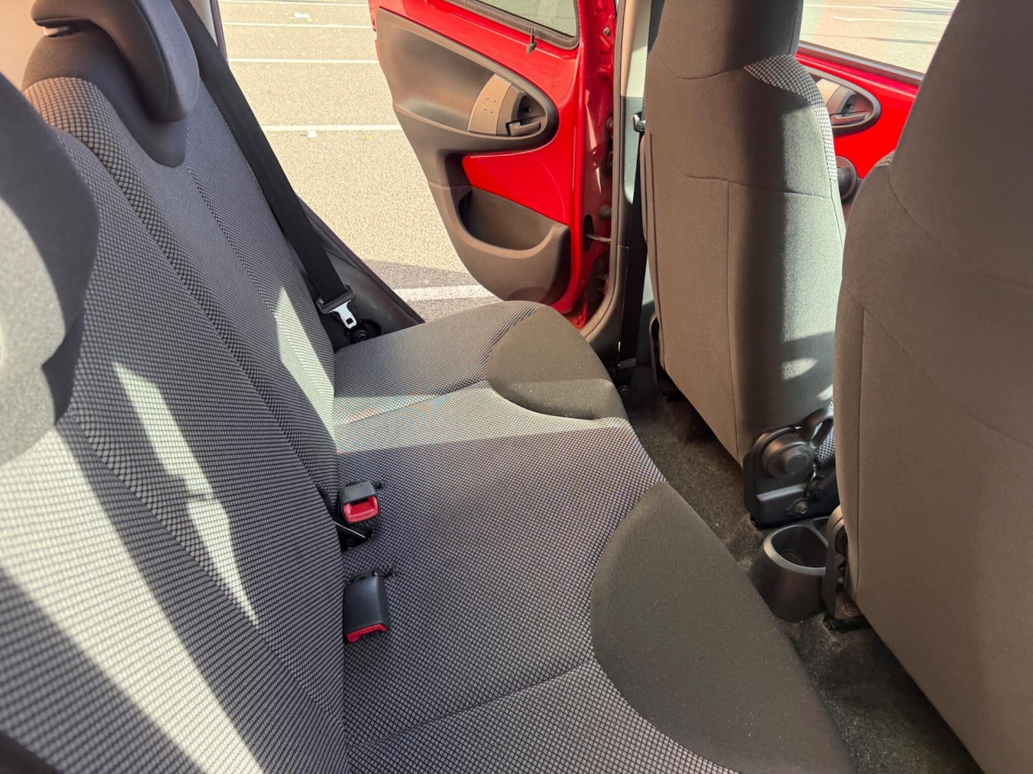 Used Toyota AYGO 2014 for sale - 76179371: Photo 22