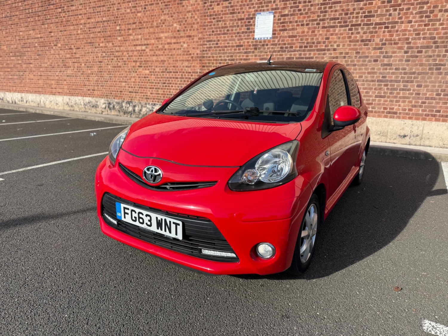 Used Toyota AYGO 2014 for sale - 76179371: Photo 3