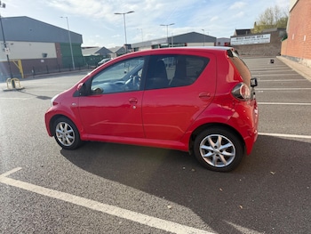 Used Toyota AYGO 2014 for sale - 76179371: Photo 4