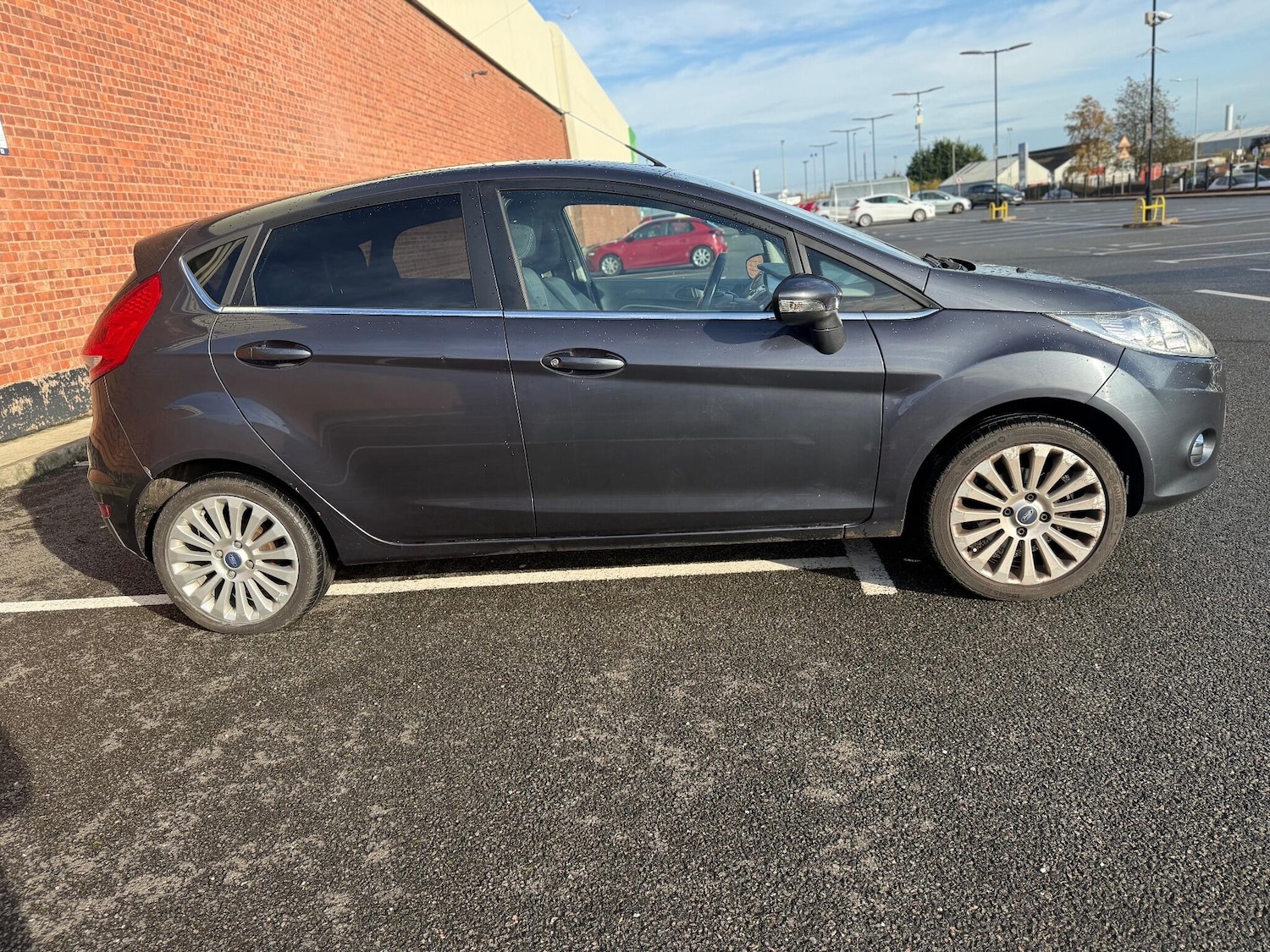Used Ford Fiesta 2010 for sale - 76485393: Photo 10