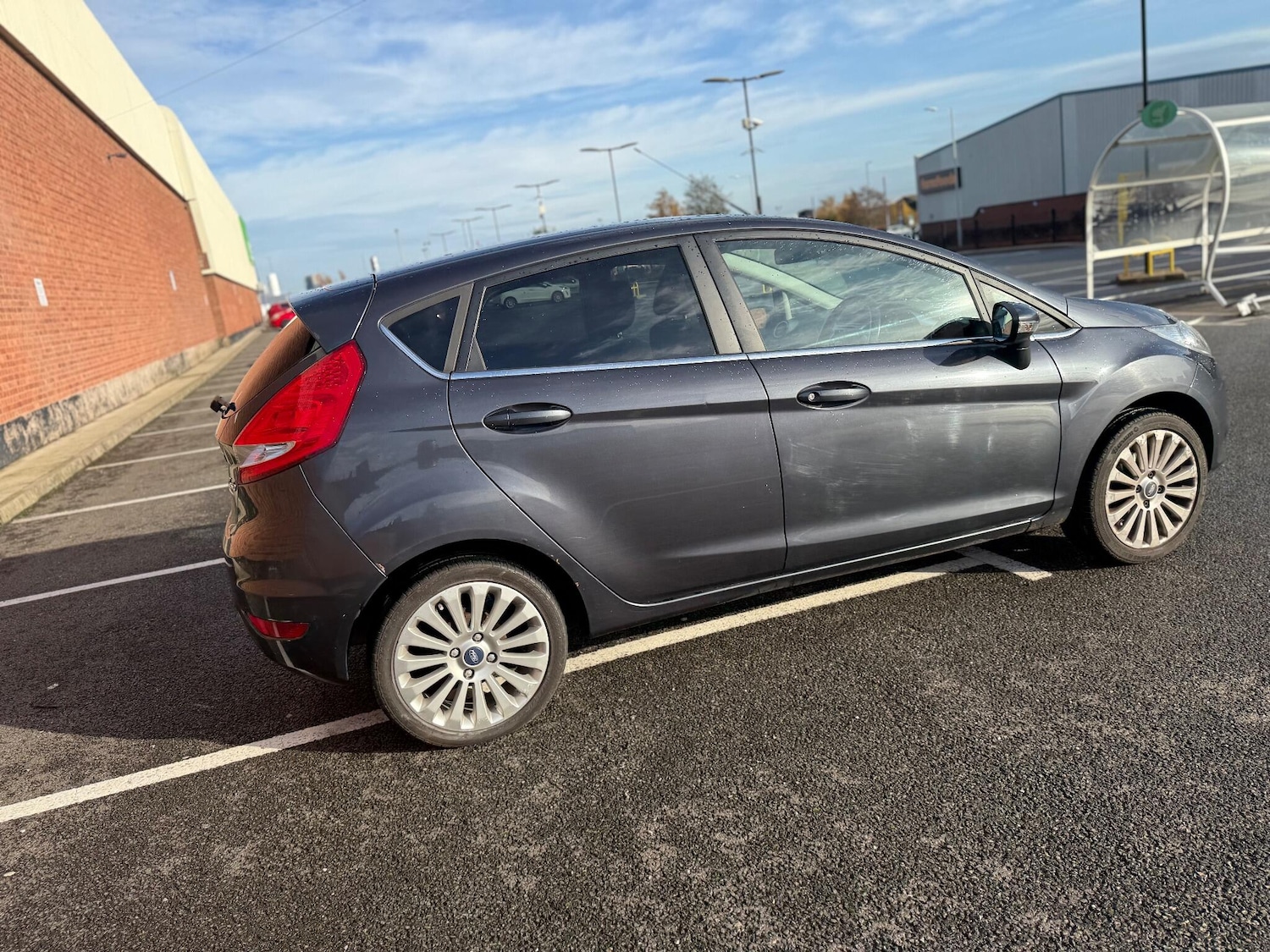 Used Ford Fiesta 2010 for sale - 76485393: Photo 4