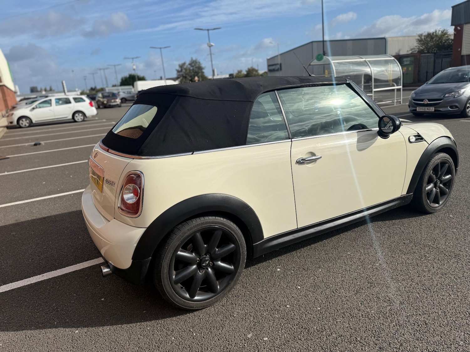 Used MINI Convertible 2011 for sale - 76572463: Photo 14