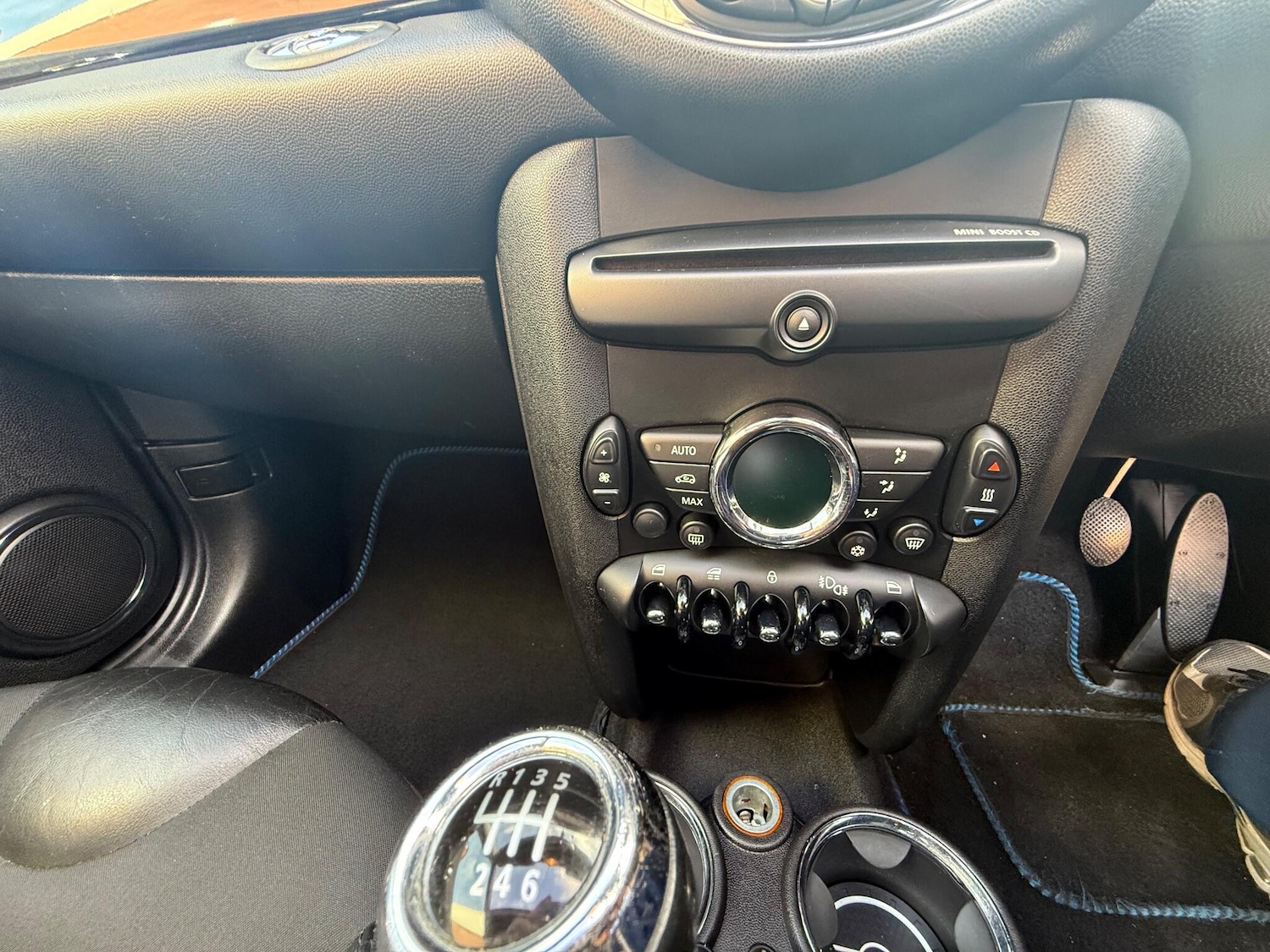 Used MINI Convertible 2011 for sale - 76572463: Photo 16