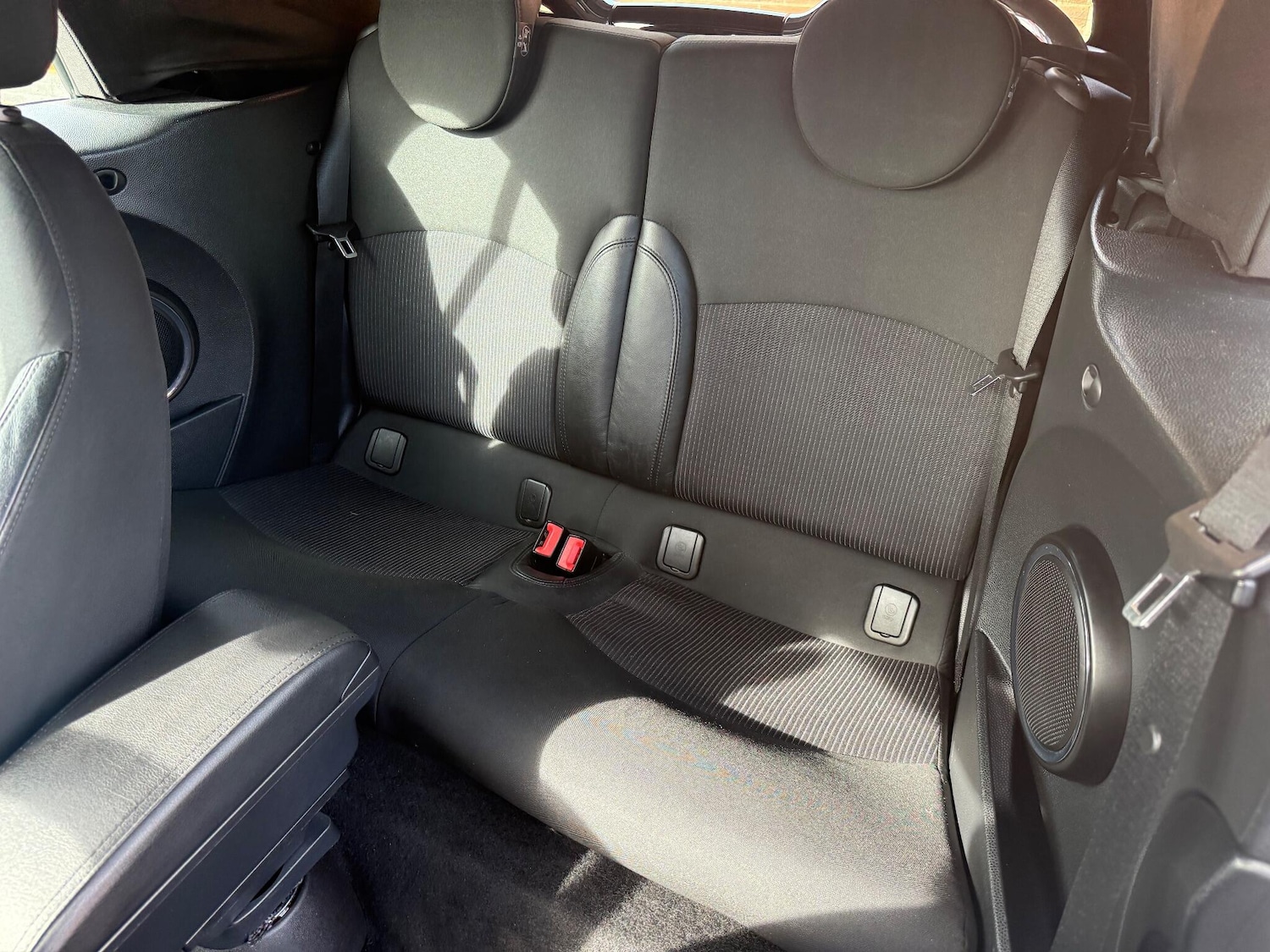 Used MINI Convertible 2011 for sale - 76572463: Photo 21