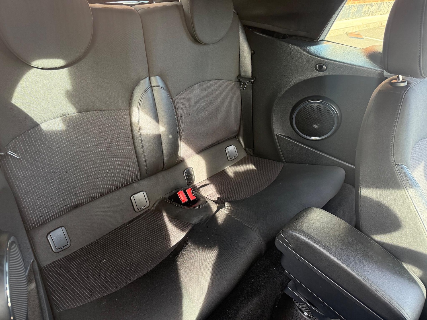 Used MINI Convertible 2011 for sale - 76572463: Photo 22