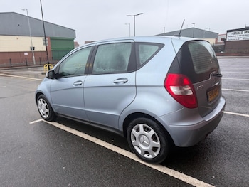 Used Mercedes-Benz A-Class 2010 for sale - 77454846: Photo