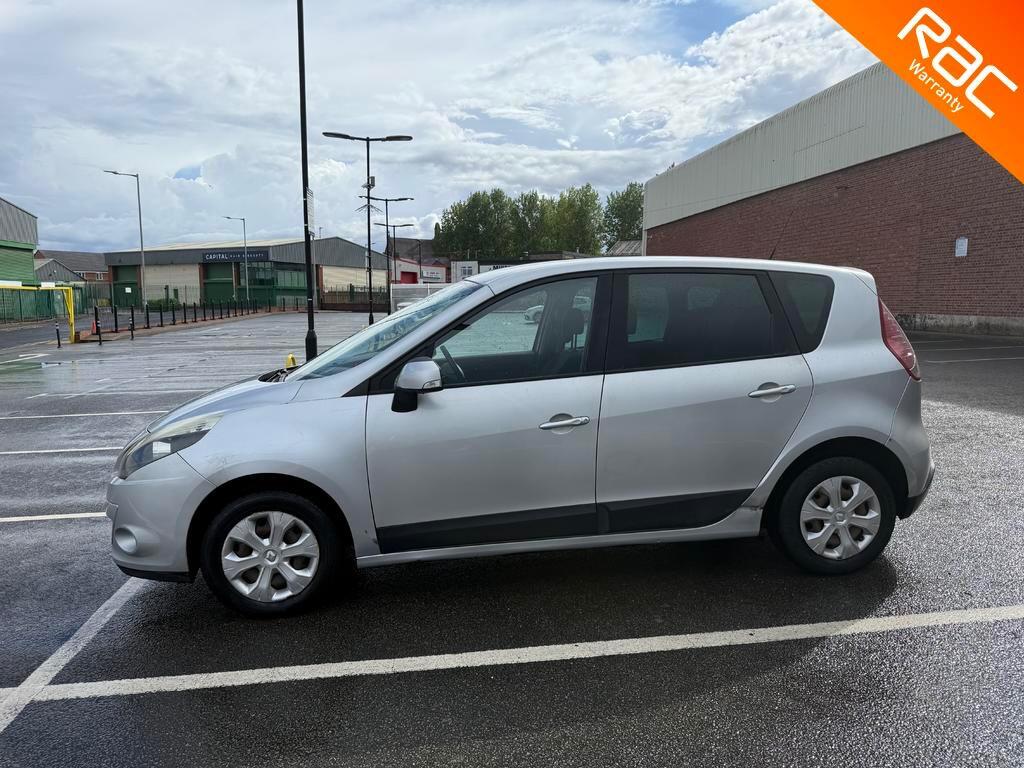 Renault Scenic (59) - 1.5 dCi Expression Euro 4 5dr - Image 9