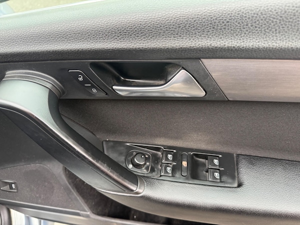 Used Volkswagen Passat 2013 for sale - 76282752: Photo 25