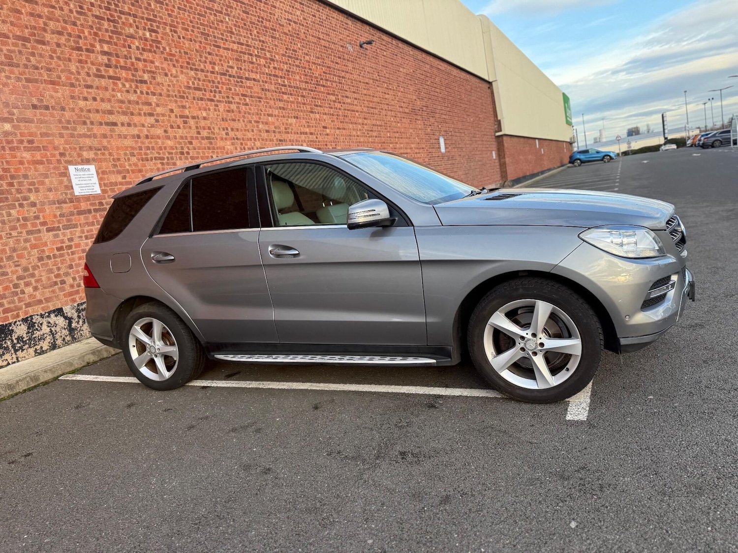 Used Mercedes-Benz M Class 2013 for sale - 76942451: Photo 11