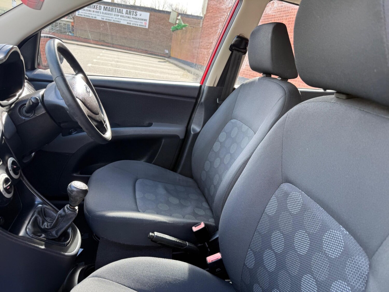 Used Hyundai i10 2010 for sale - 78019525: Photo 34