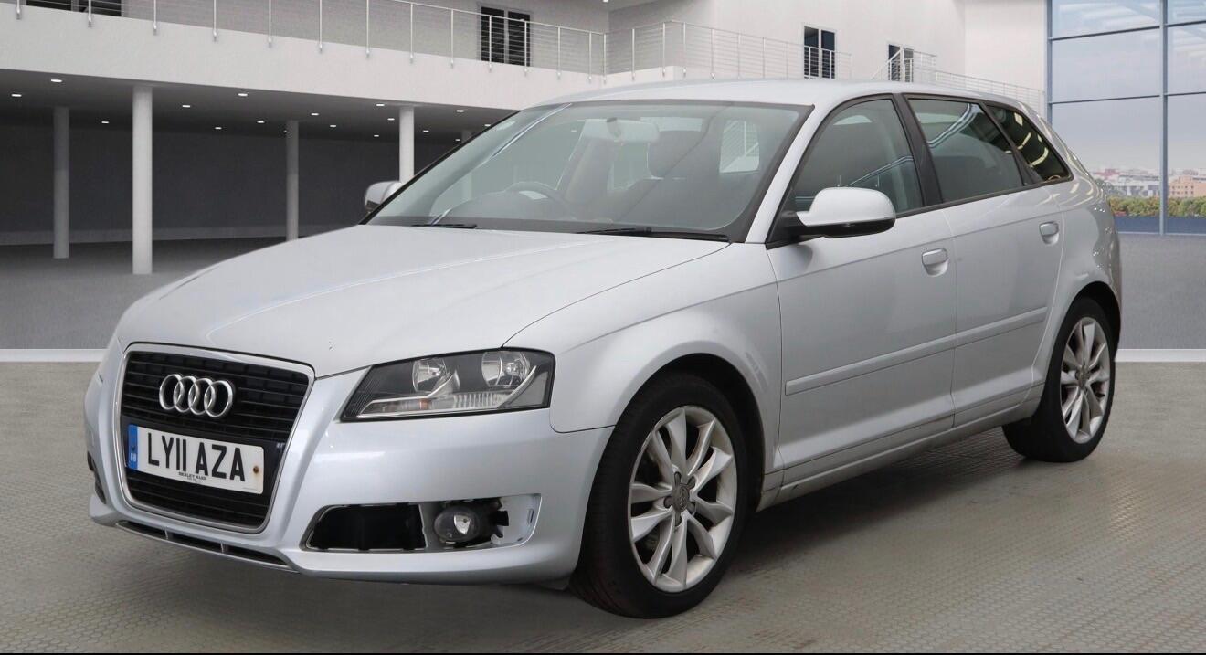 Used Audi A3 2011 for sale - 77909262: Photo 2