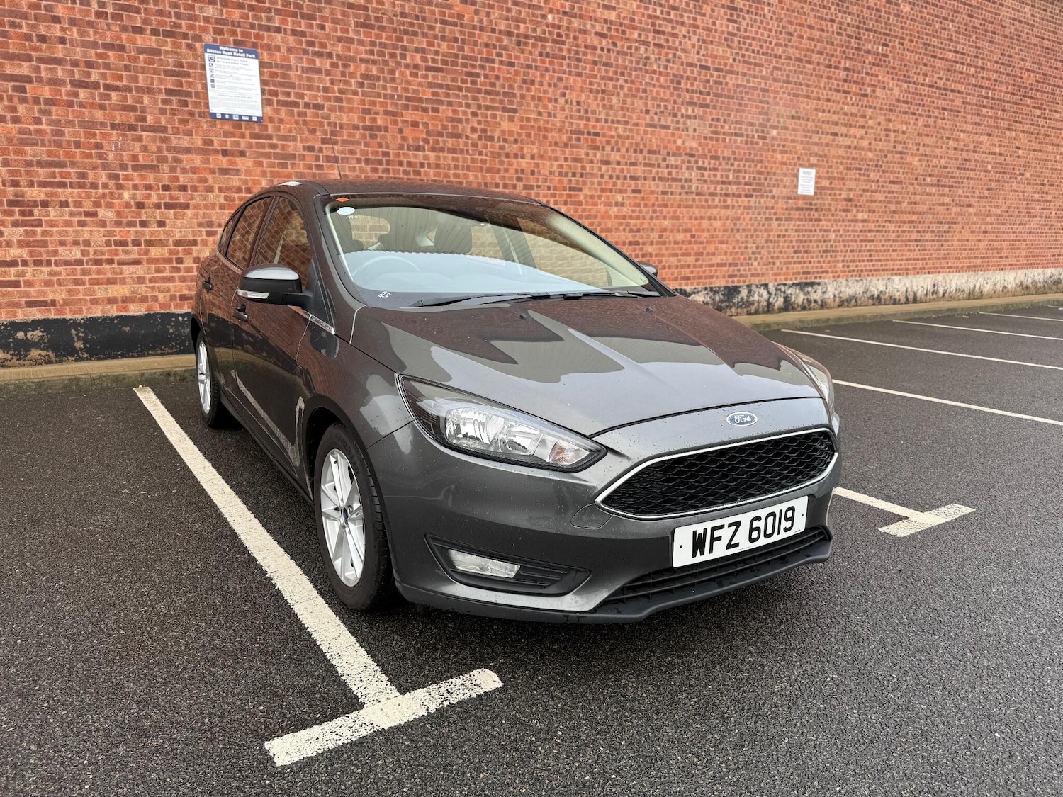 Used Ford Focus 2015 for sale - 76409449: Photo 1