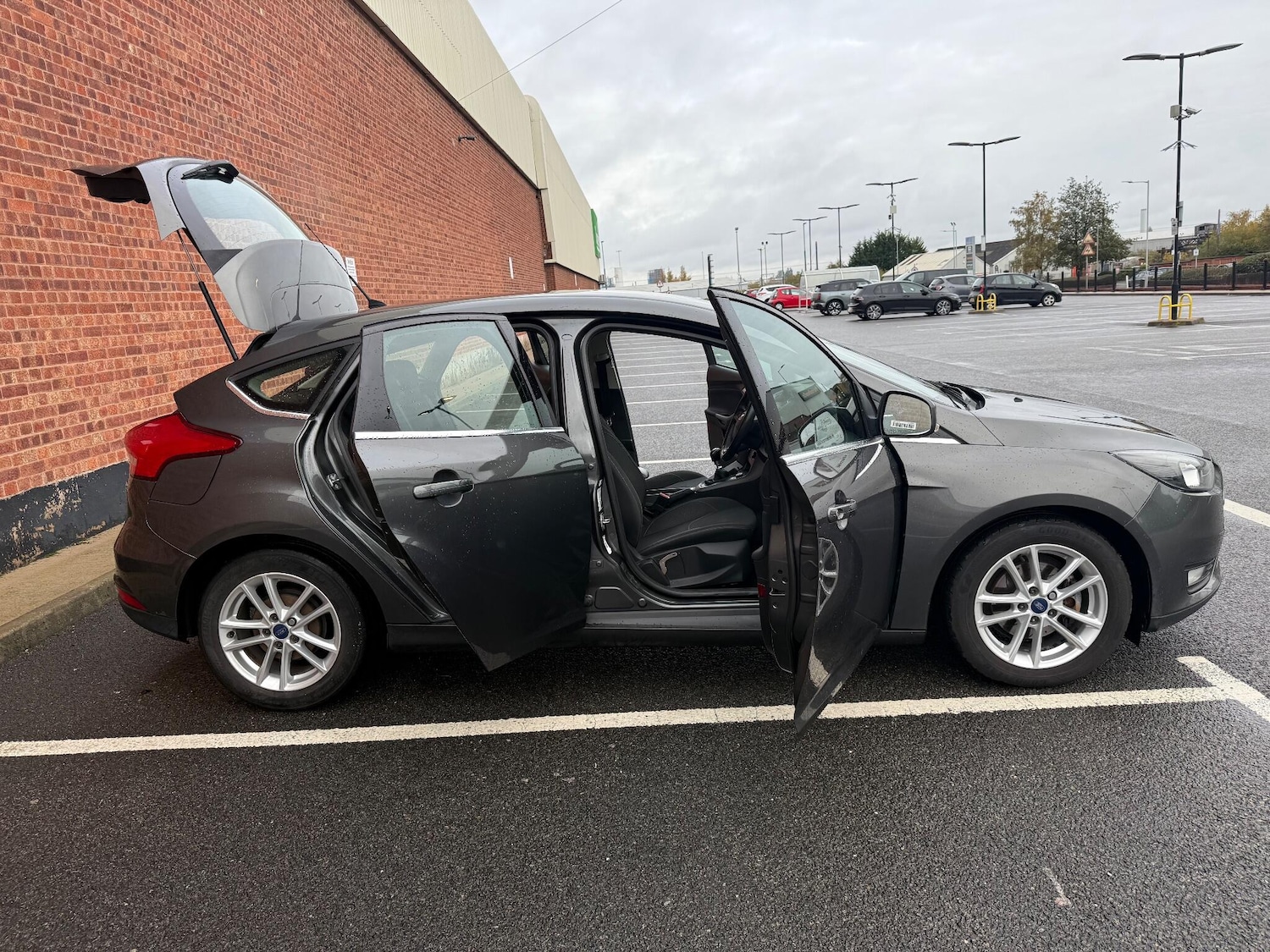 Used Ford Focus 2015 for sale - 76409449: Photo 15