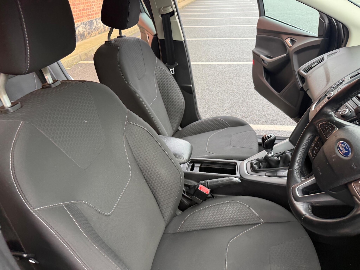 Used Ford Focus 2015 for sale - 76409449: Photo 22