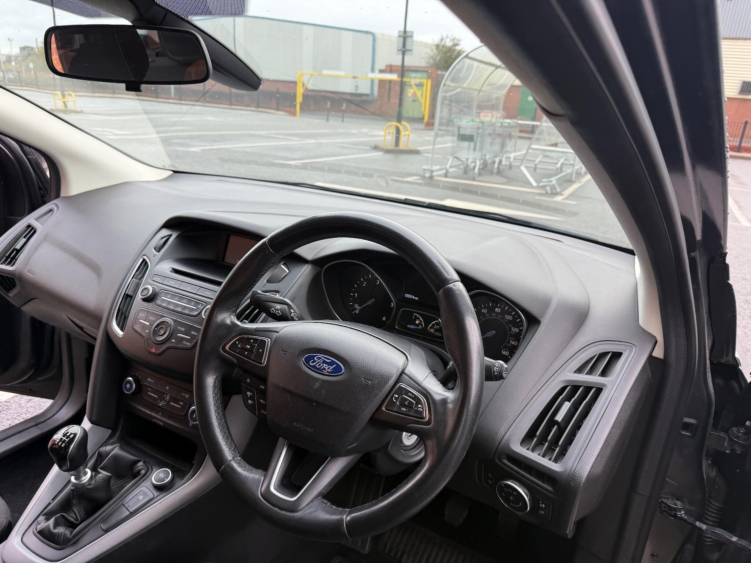 Used Ford Focus 2015 for sale - 76409449: Photo 36