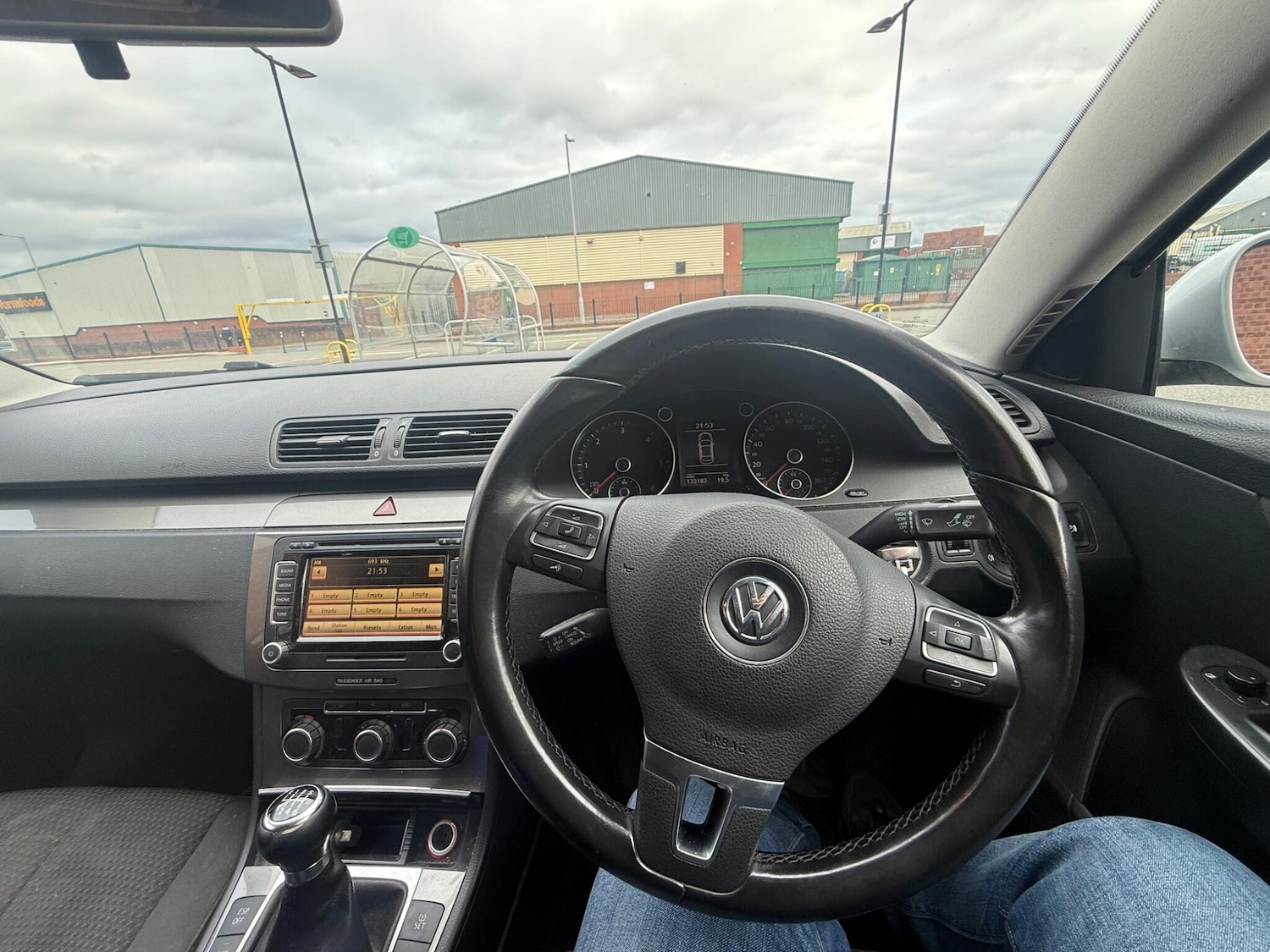 Used Volkswagen Passat 2010 for sale - 78062853: Photo 37