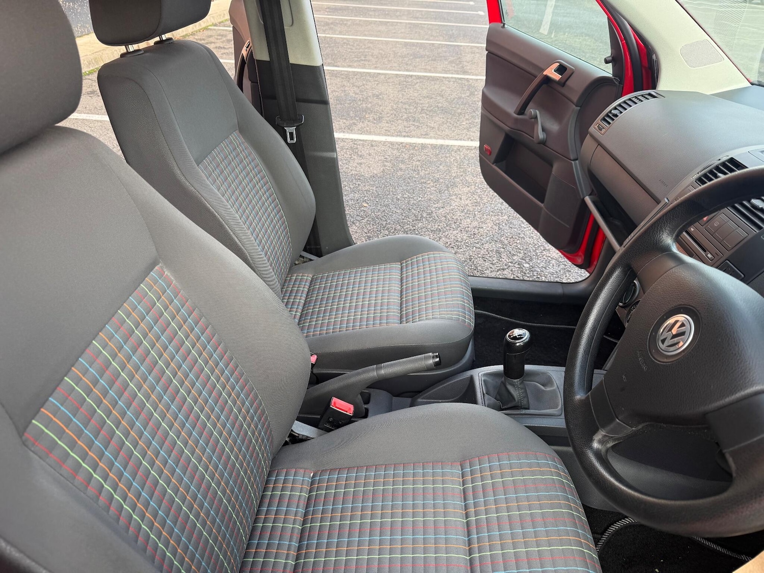 Used Volkswagen Polo 2009 for sale - 76634154: Photo 15