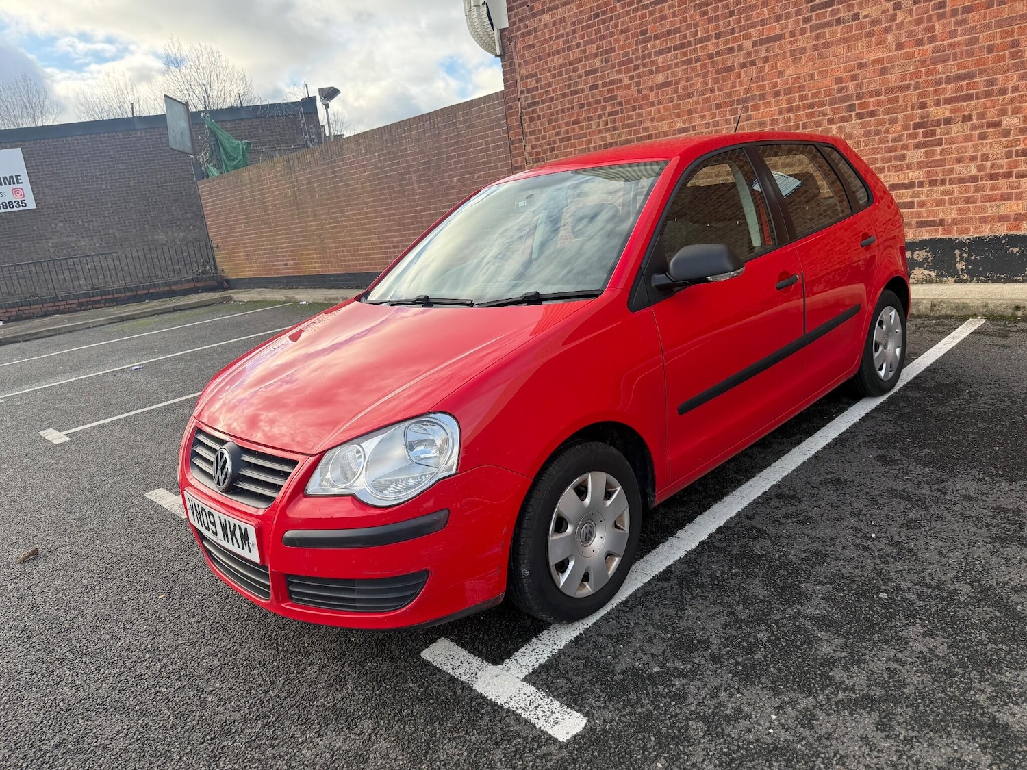 Used Volkswagen Polo 2009 for sale - 76634154: Photo 3