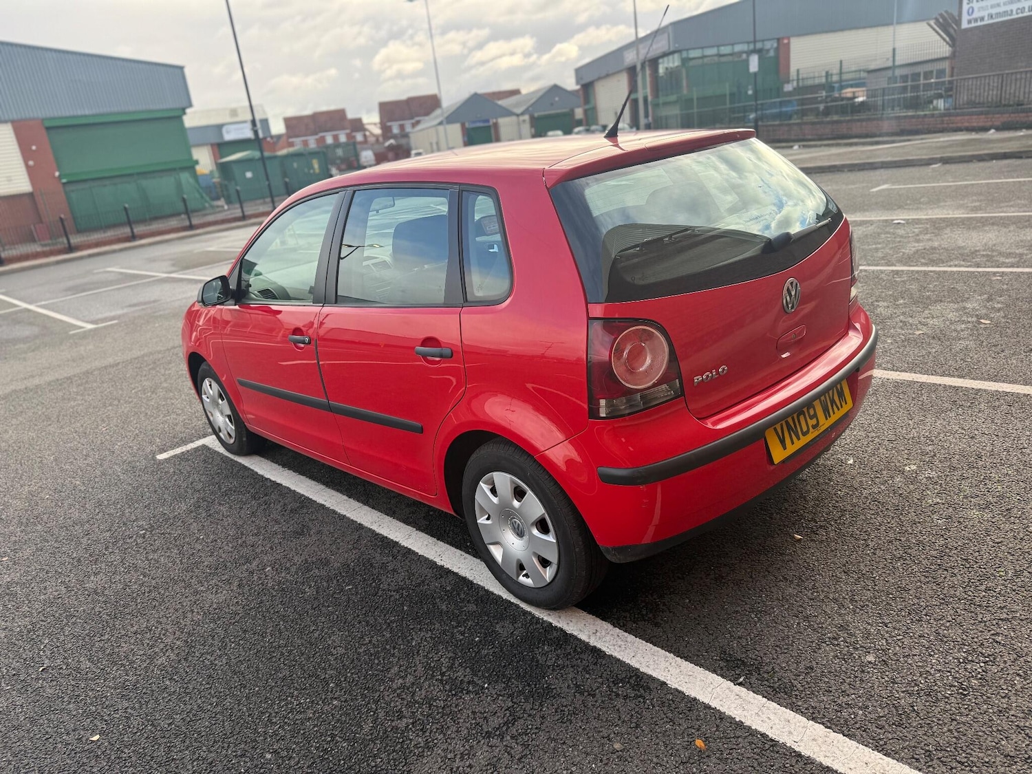 Used Volkswagen Polo 2009 for sale - 76634154: Photo 4