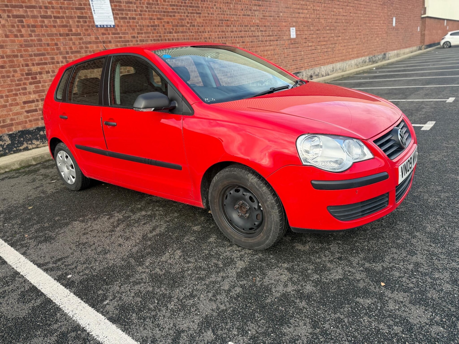 Used Volkswagen Polo 2009 for sale - 76634154: Photo 5