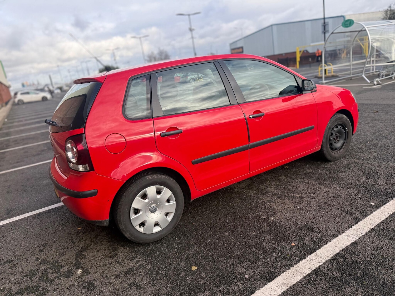Used Volkswagen Polo 2009 for sale - 76634154: Photo 9