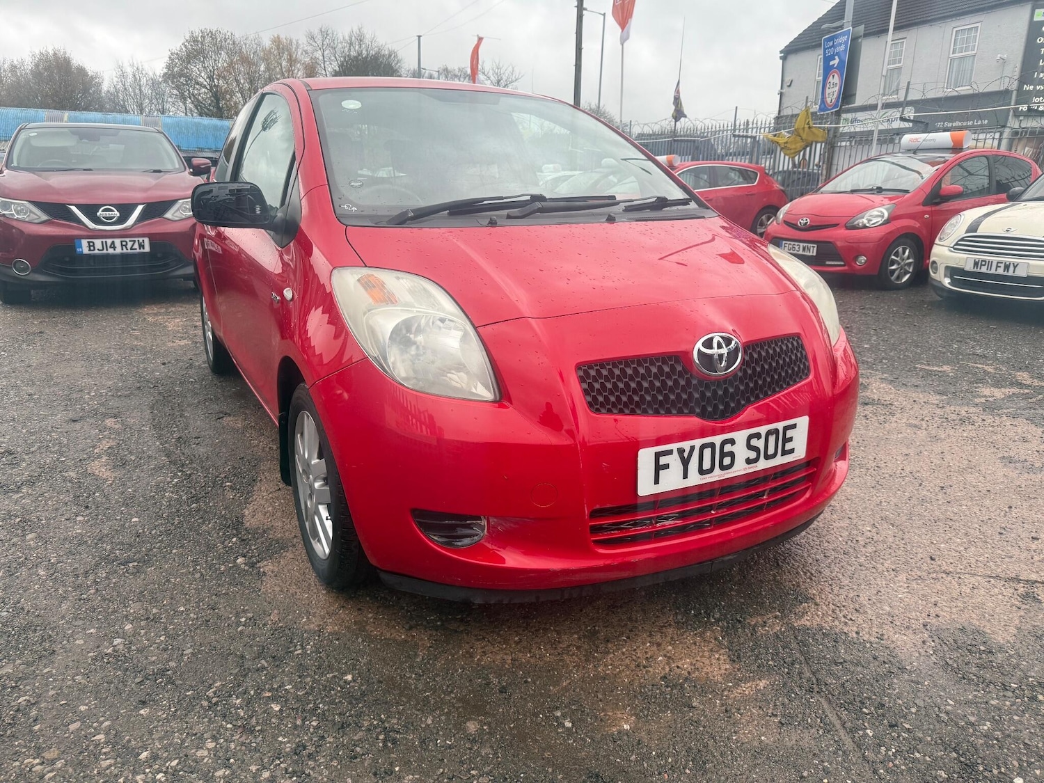 Used Toyota Yaris for sale - 76824555: Photo 1