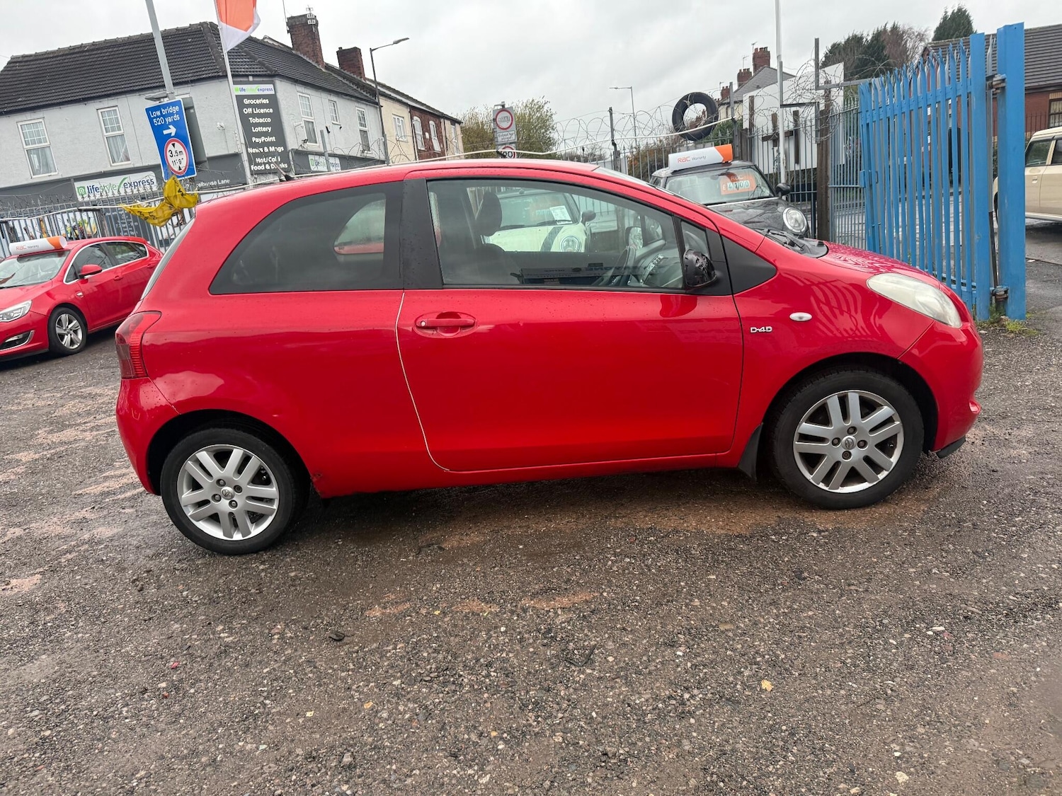 Used Toyota Yaris for sale - 76824555: Photo 11