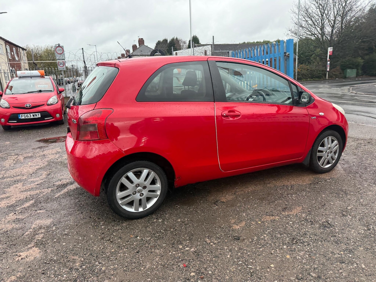 Used Toyota Yaris for sale - 76824555: Photo 12