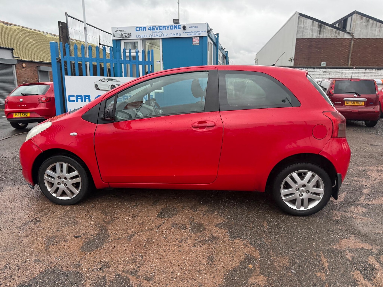 Used Toyota Yaris for sale - 76824555: Photo 8