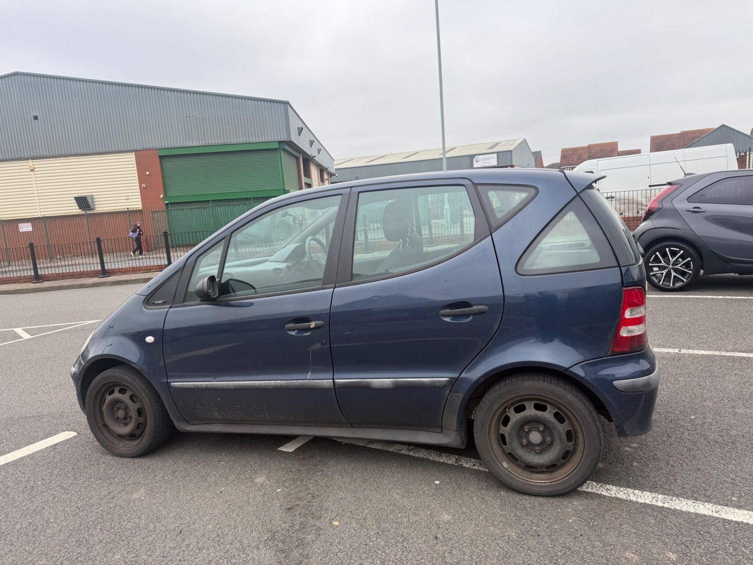 Used Mercedes-Benz A-Class for sale - 77799023: Photo 11