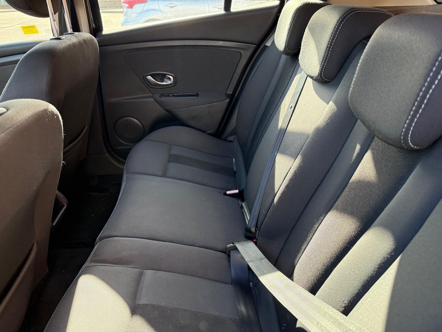 Used Renault Megane 2009 for sale - 76399090: Photo 20