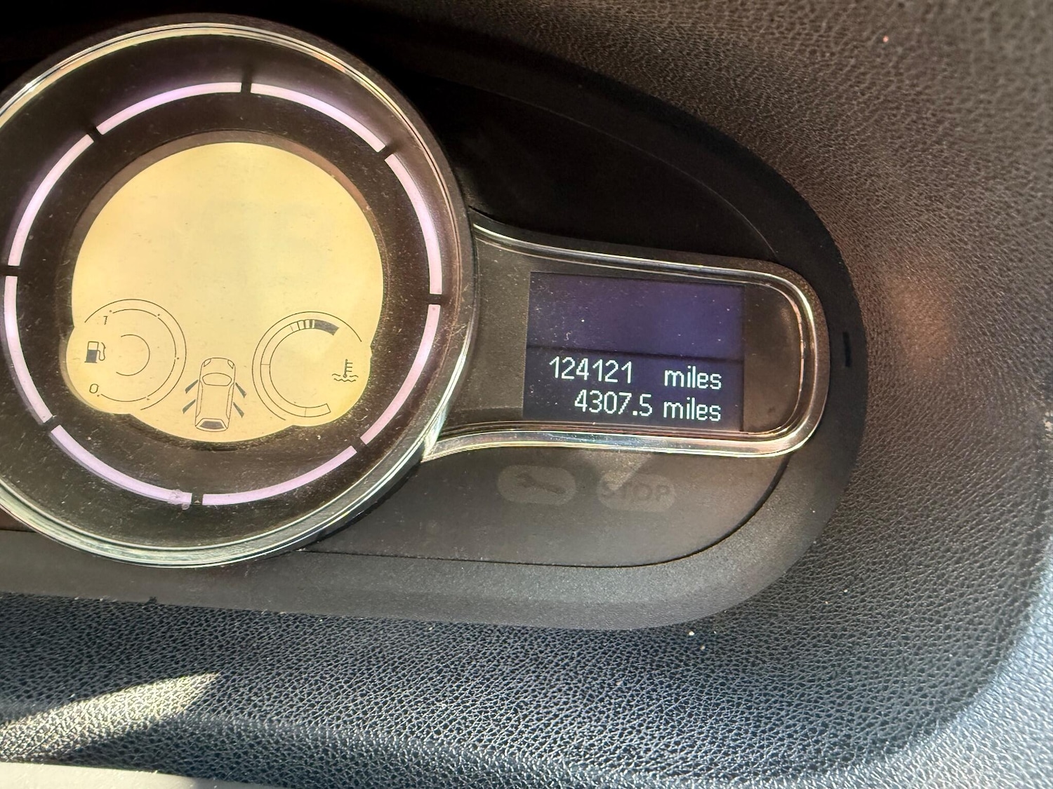 Used Renault Megane 2009 for sale - 76399090: Photo 22