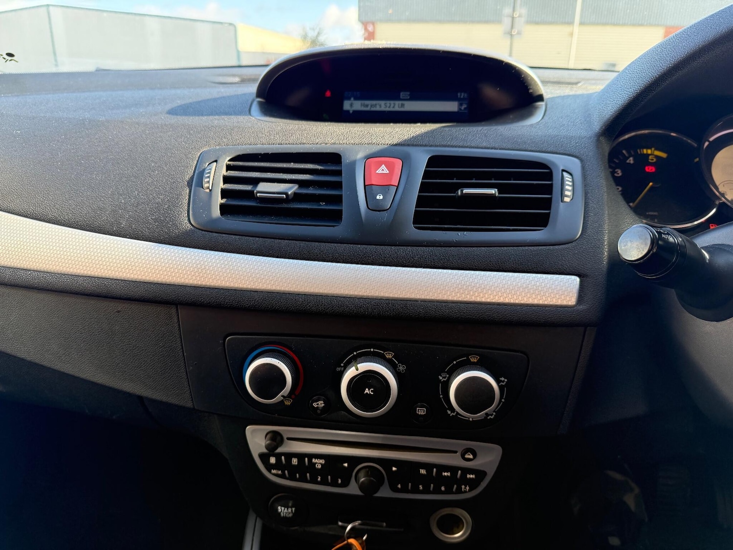 Used Renault Megane 2009 for sale - 76399090: Photo 25