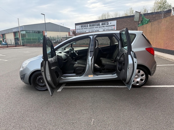 Used Vauxhall Meriva 2013 for sale - 76151853: Photo 8