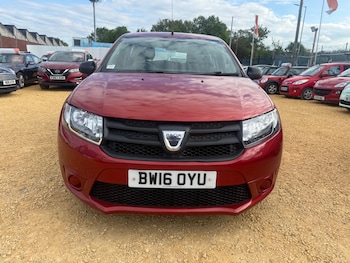 Used Dacia Sandero 2016 for sale - 78957139: Photo